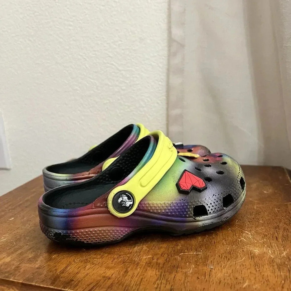 Crocs Classic Clogs Primary Rainbow Tie Dye Kids Clogs Size Childrens 7 Pokémon - Picture 2 of 10